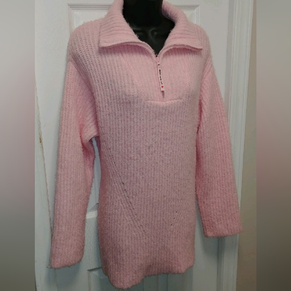 Smash+Tess X Paula Abdul sweater - Picture 5 of 12